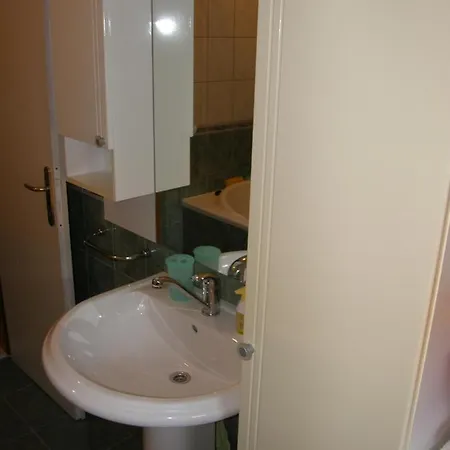 Apartment 3416-3 In With Sea View, Balcony, Air Conditioning, Wifi *